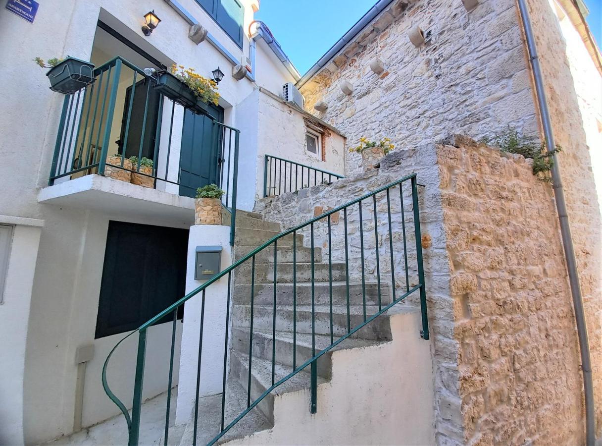 Apartment Megi In Supetar Historical Core Zewnętrze zdjęcie
