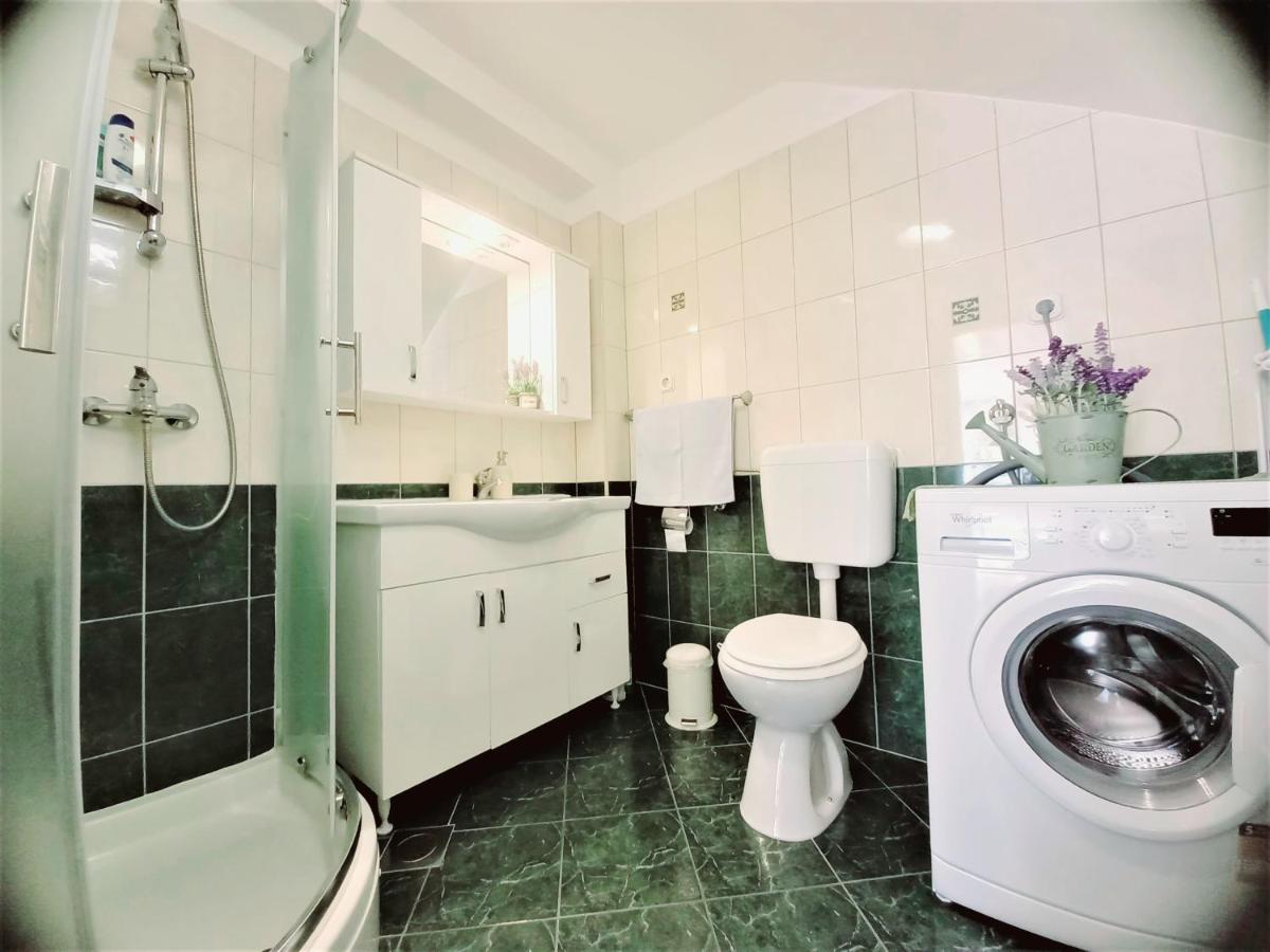 Apartment Megi In Supetar Historical Core Zewnętrze zdjęcie